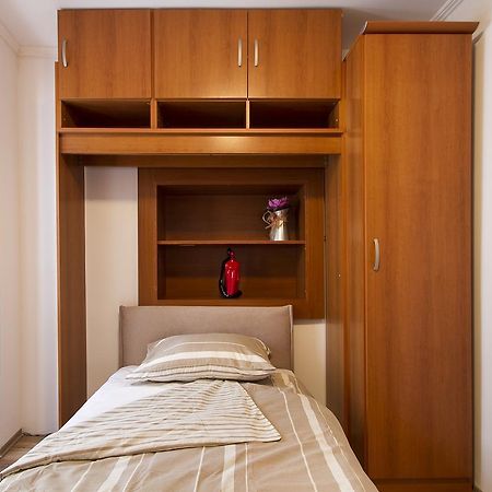 Apartment Nino Rovinj Oda fotoğraf